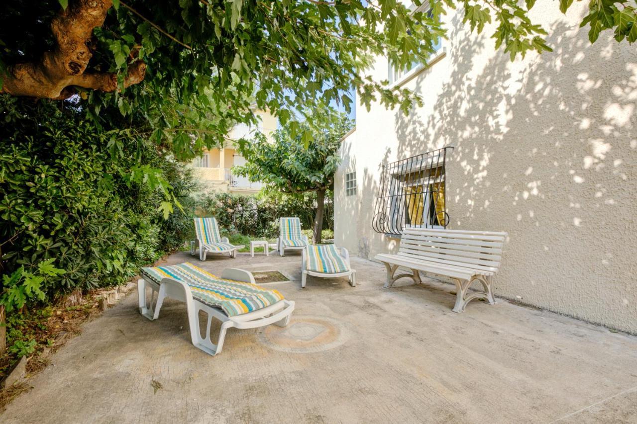 Maison De Avec Jardin A 50 M De La Narbona